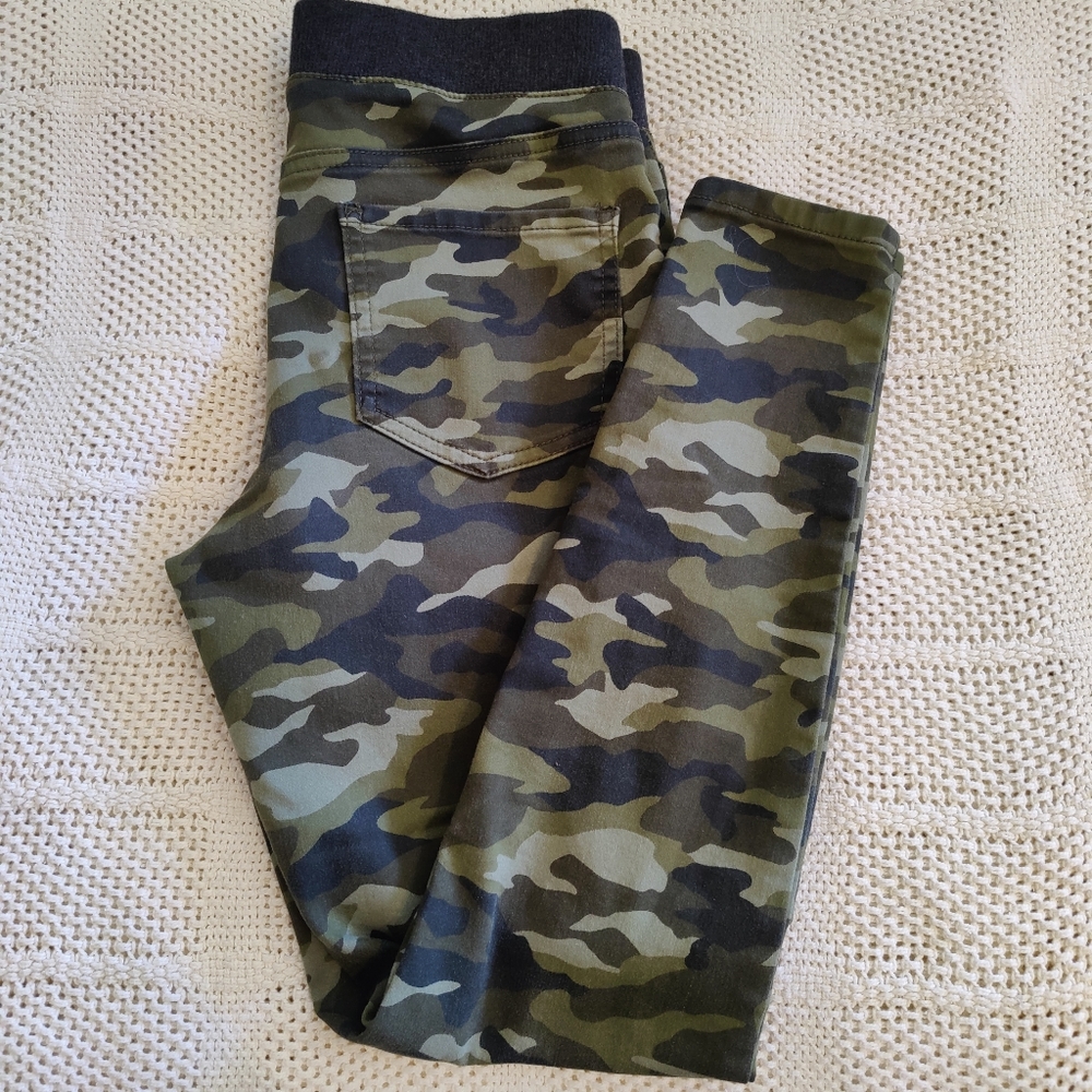 No Boundaries camouflage size M